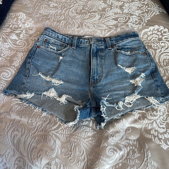 Abercrombie High Rise shorts size 4 - Picture 3 of 11